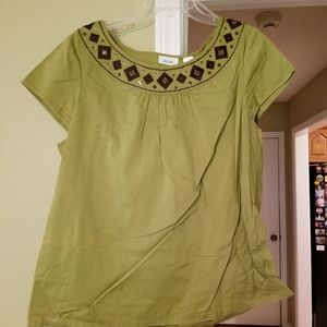 Short sleeve top